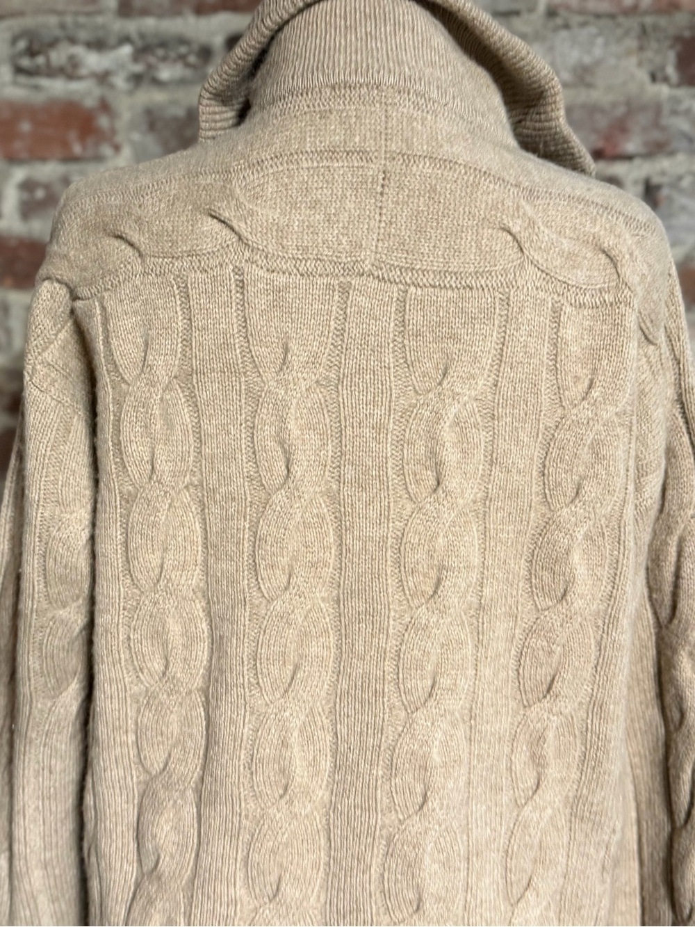 Everlane The Cable Half-Zip Sweater in Luxe Merino RWS Wool Bone Beige - Picture 6 of 11